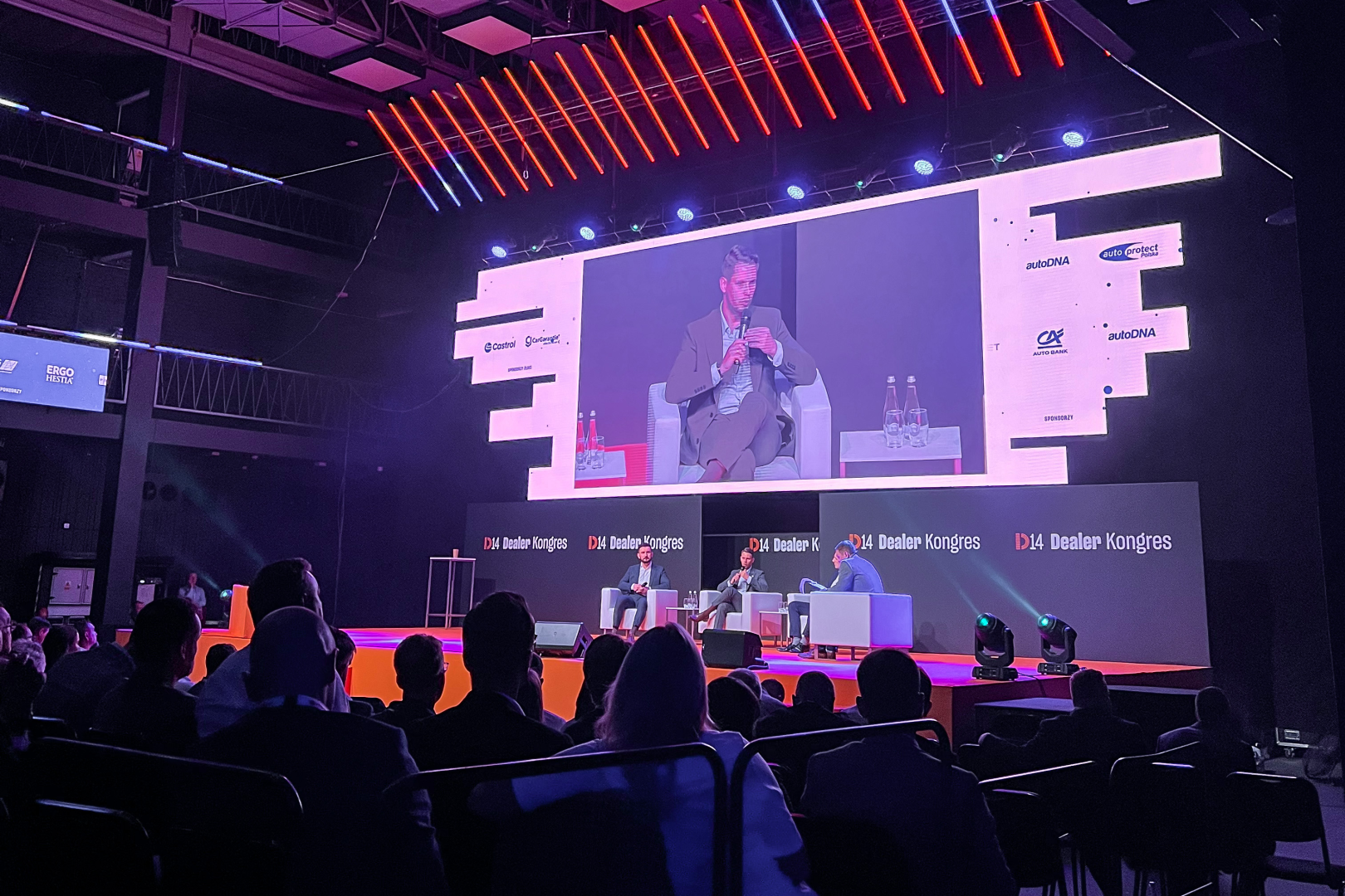 zdjęcie z kongresu dilerów 2023